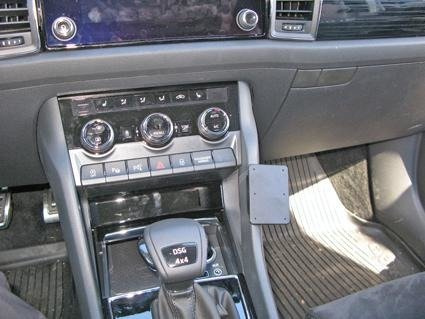 Brodit ProClip uchwyt do Skoda Karoq 2018-2026