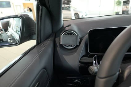 ProClip do Mercedes Benz EQA 2022-2025