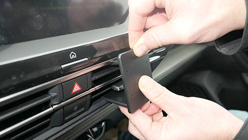 Brodit ProClip uchwyt do Citroen C5 X 2023-2026