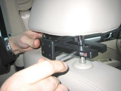 Uchwyt na zagłówek do samochodu | 811070 - Uniwersalna baza mocowania do zagłówka z rozstawem prętów: 95 mm - 211 mm