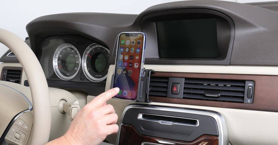 Uchwyt uniwersalny regulowany do Apple iPhone 12 bez futerału oraz w futerale lub etui o wymiarach: 70-83 mm (szer.), 6-10 mm (grubość).