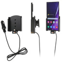 Uchwyt do Samsung Galaxy Note 20 Ultra z wbudowanym kablem USB oraz ładowarką samochodową.