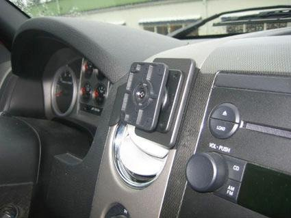 Adapter montażowy Brodit z głowicą obrotową oraz nawierconymi otworami