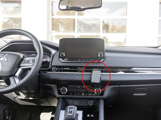 ProClip do Mitsubishi Outlander 2022-2026