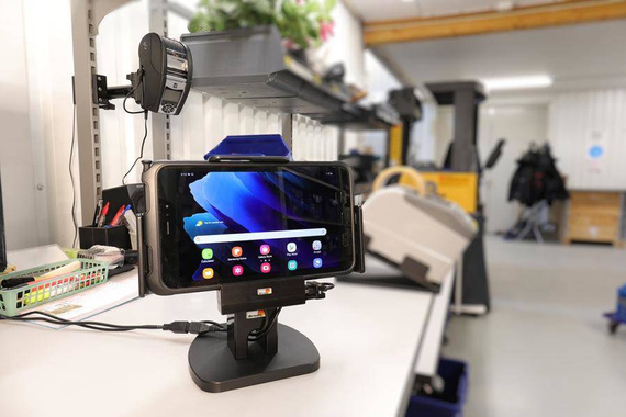 Uchwyt aktywny do Samsung Galaxy Tab Active 3, SM-T570/SM-T575 w oryginalnym futerale