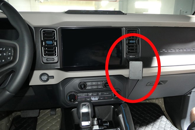 ProClip uchwyt do Ford Bronco 2020-2025