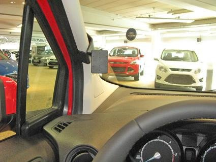 ProClip do Ford Transit Courier 14-18