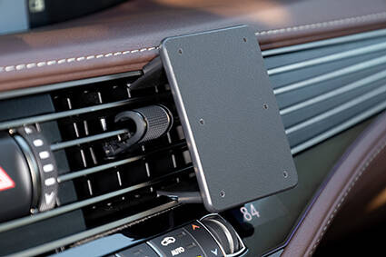 ProClip do Lexus seria LS 2018-2025 wersja USA