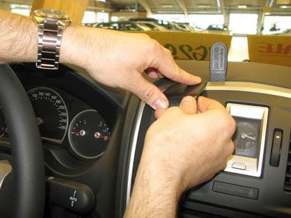 ProClip do Cadillac BLS 06-10