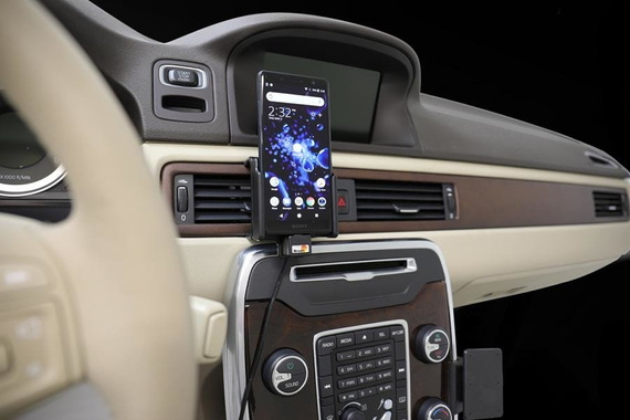 Uchwyt aktywny z kablem USB do Sony Xperia XZ2 Compact