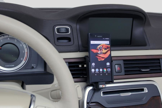 Uchwyt do Sony Xperia X Compact z wbudowaną ładowarką samochodową do profesjonalnego montażu